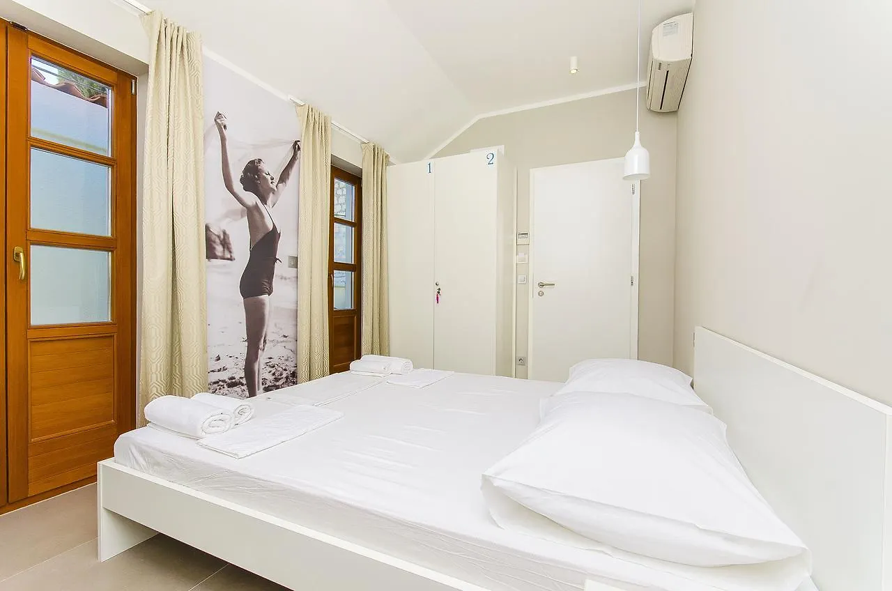 Hostel Dvor Split