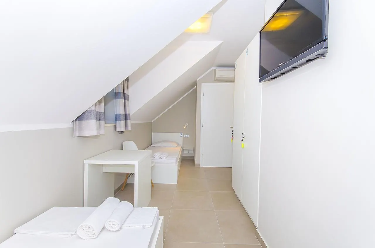 Hostel Dvor Split 0*,
