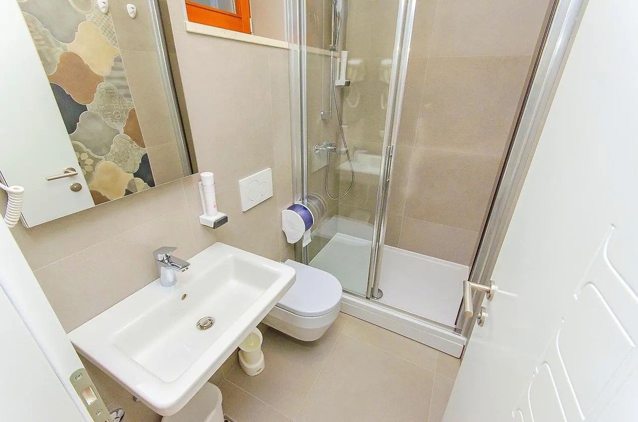 Hostel Dvor Split