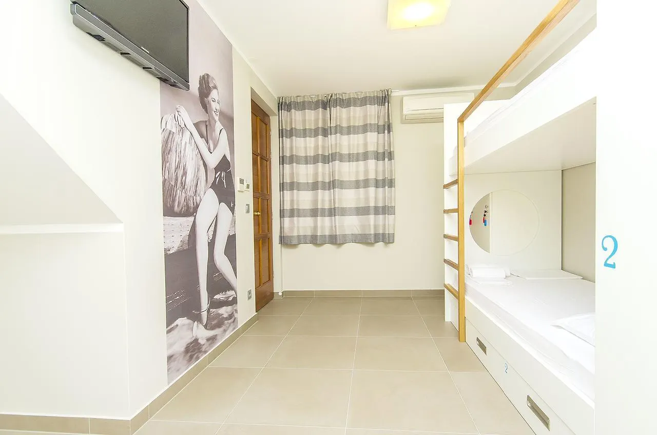 Hostel Dvor Split Croatia
