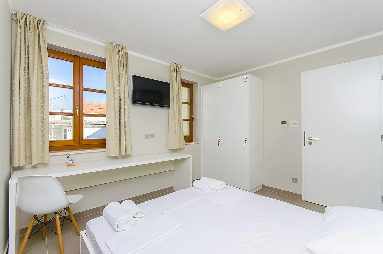 Hostel Dvor Split