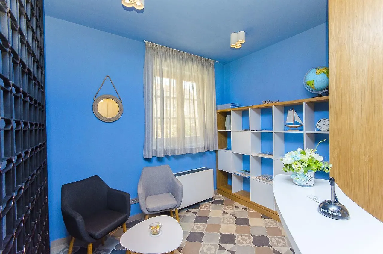 Hostel Dvor Split