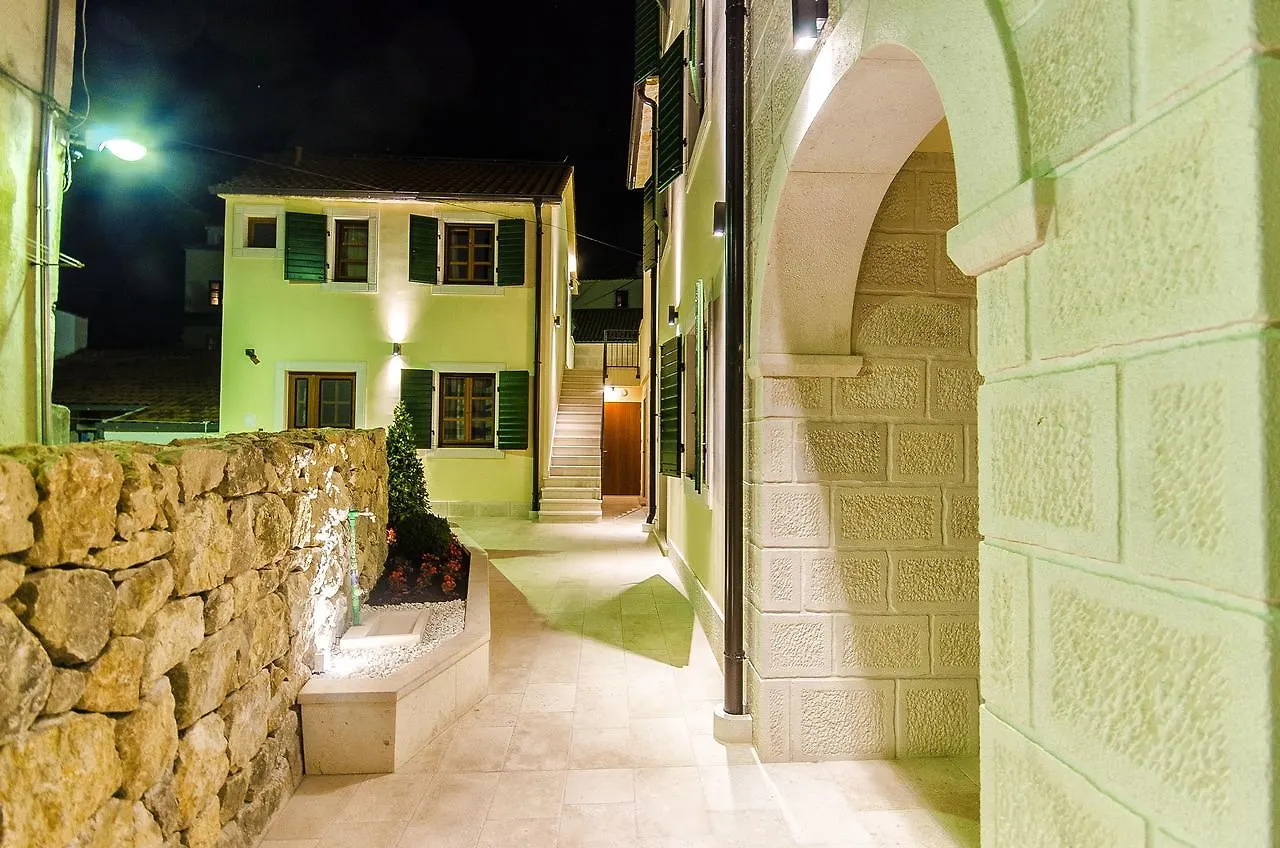 Hostel Dvor Split